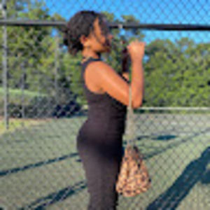 Meet your Posher, Noelle